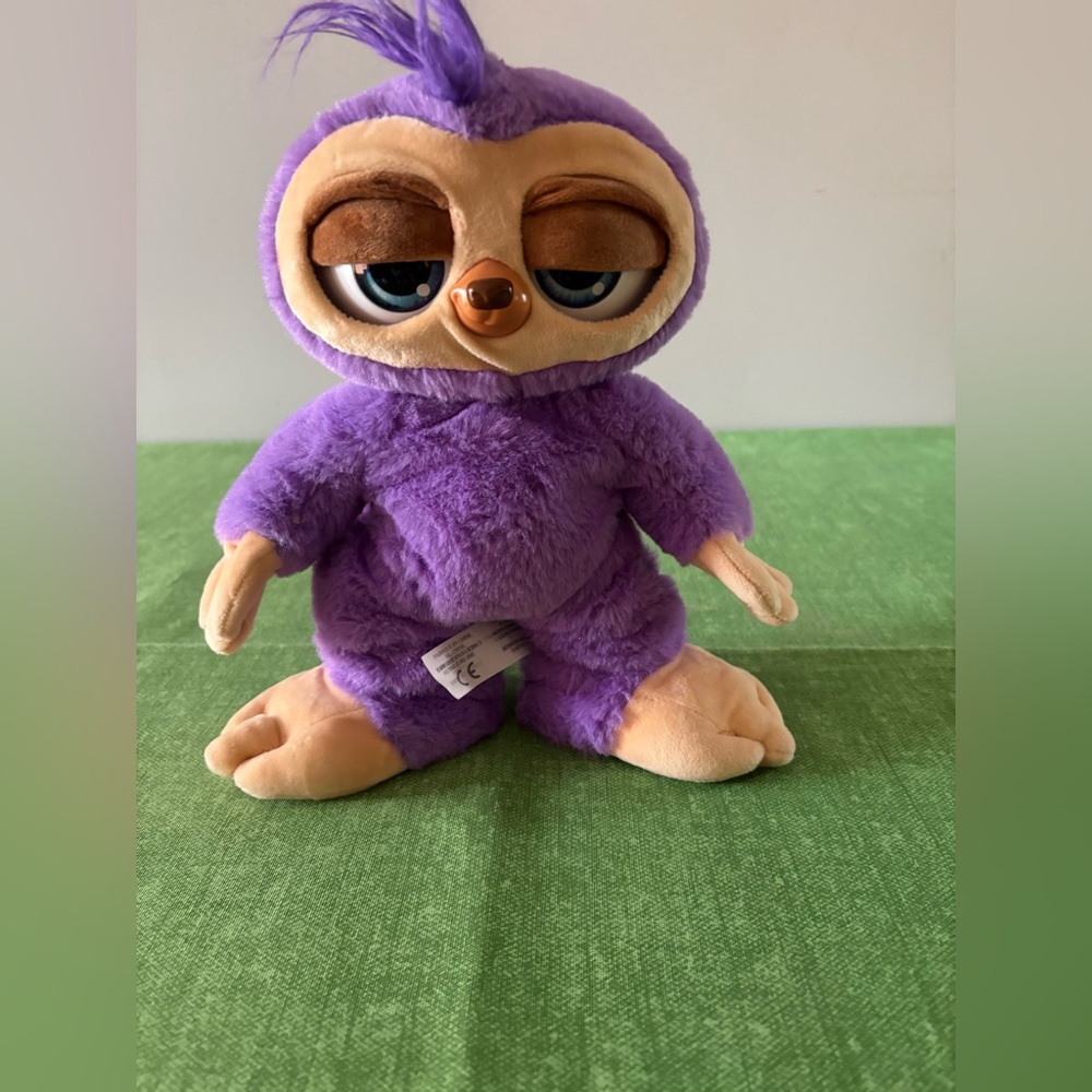 Pets Alive FiFi Purple Dancing Floss Sloth